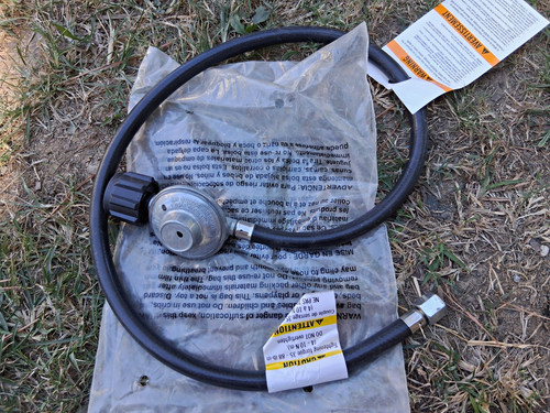 Gas regulator with hose - regulator,